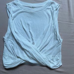 Free people movement women’s cinched/cross front cropped tank